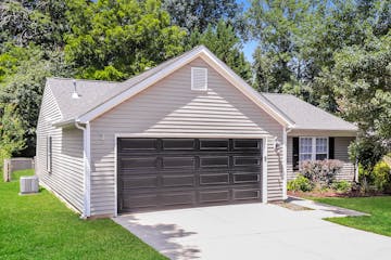 2018 Embark Dr Winston Salem, NC 27107